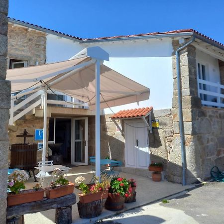 Pension O Corazon Da Ribeira Sacra La Teijeira Luaran gambar