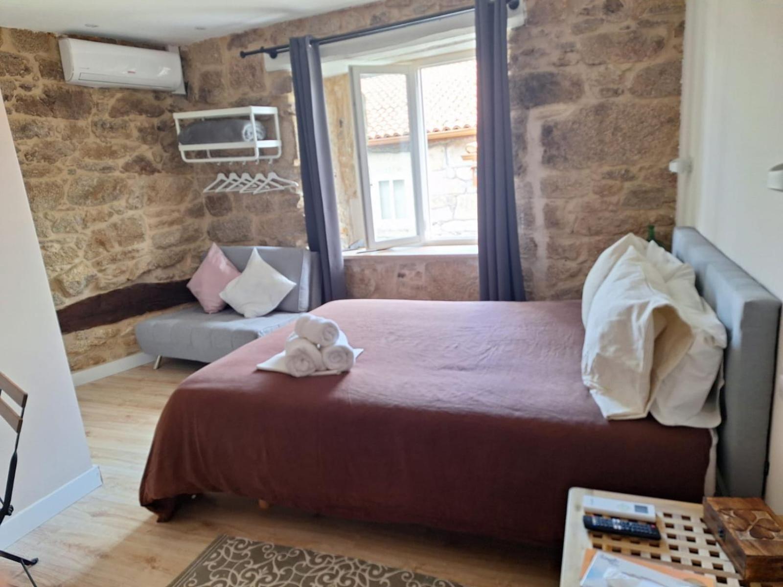 Pension O Corazon Da Ribeira Sacra La Teijeira Luaran gambar